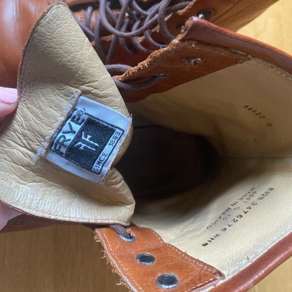 Frye Veronica Combat Lace-Up Boots, 8.5 - Picture 3 of 5